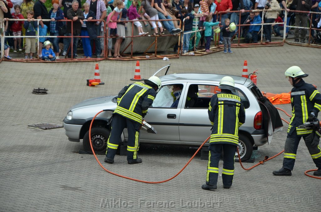 Tag der Offenen Tuer BF Koeln Weidenpesch Scheibenstr P385.JPG